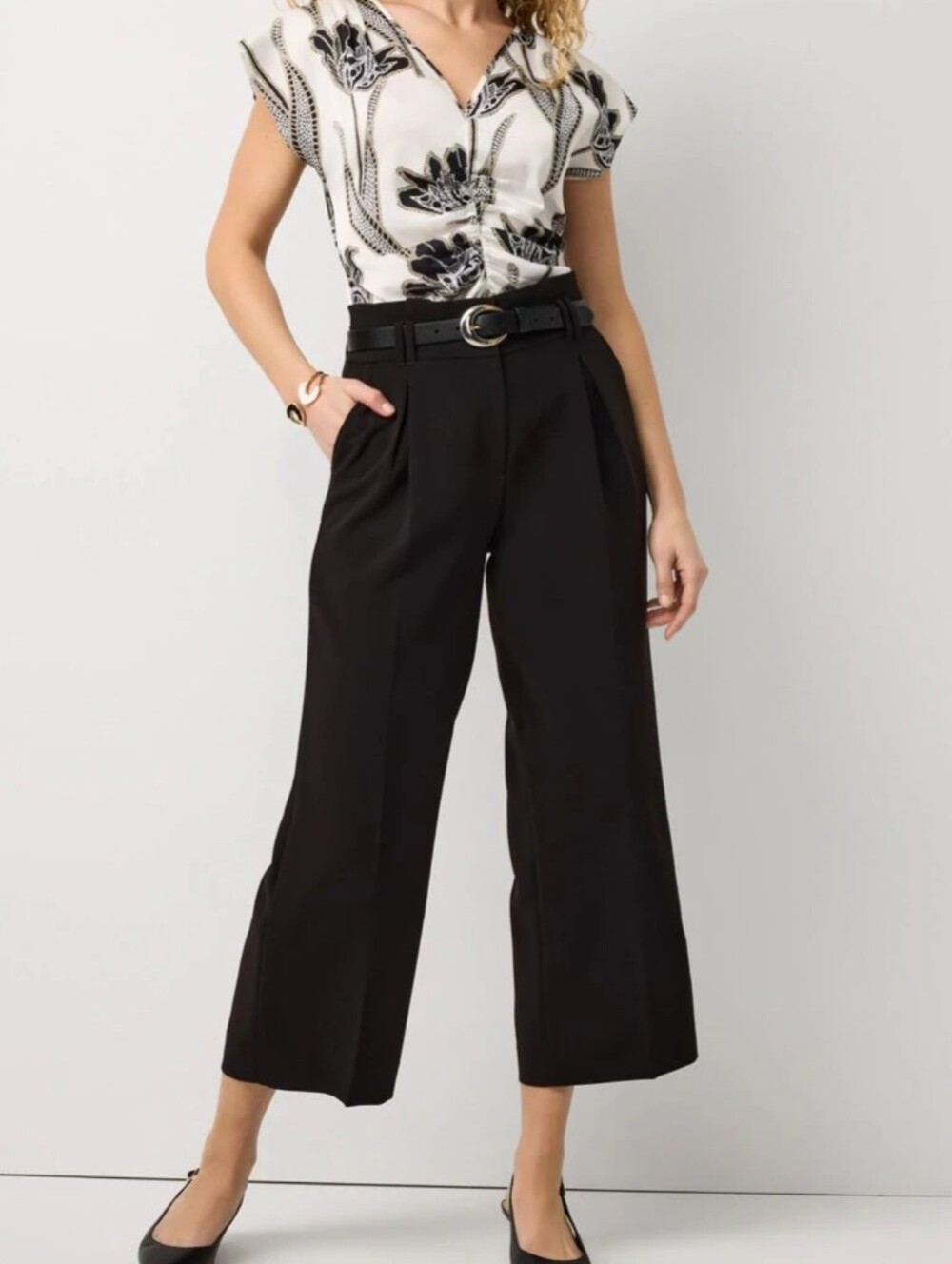 NWT White House Black Market Pleated Cropped Wide Leg Pant Size 4R